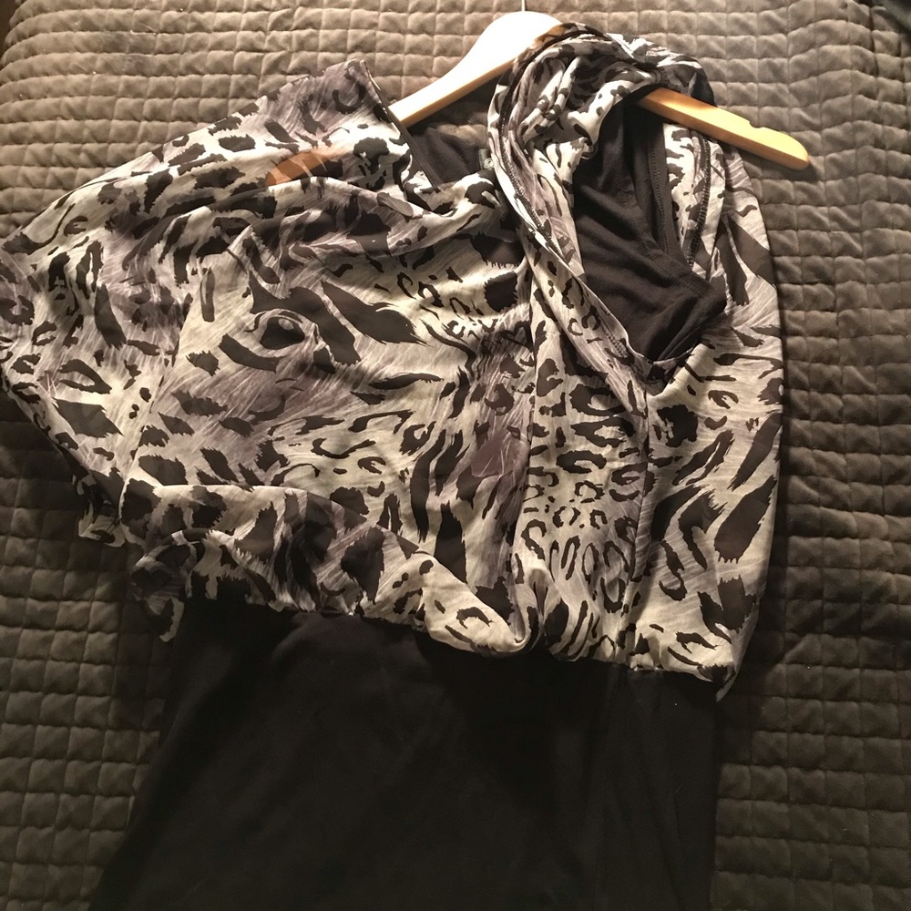 Dress - Picture 2 of 3